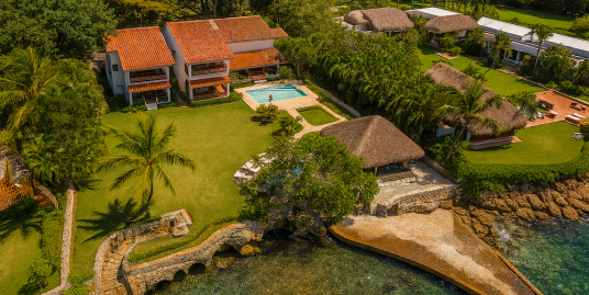 Villa Frente al Mar en Punta Aguila – Un Privilegio Único en Casa de Campo®