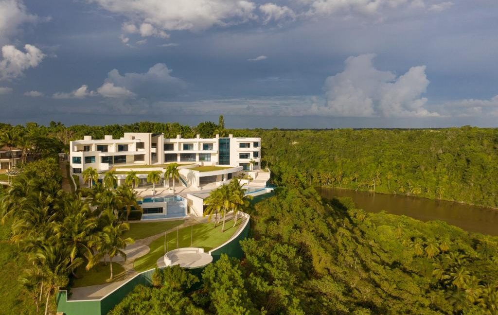 Rio Mar 23 - Casa de Campo Resort - Luxury Villa for Sale00023